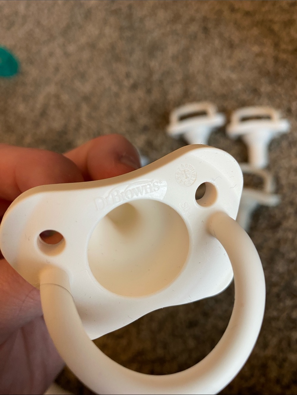 Pacifiers bundle - Picture 2 of 2